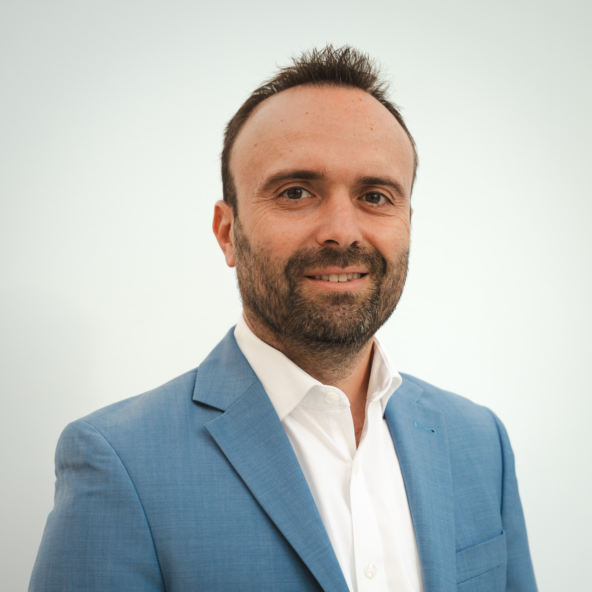 Staff member Nderim Dauti from ID_7a857e6329e7