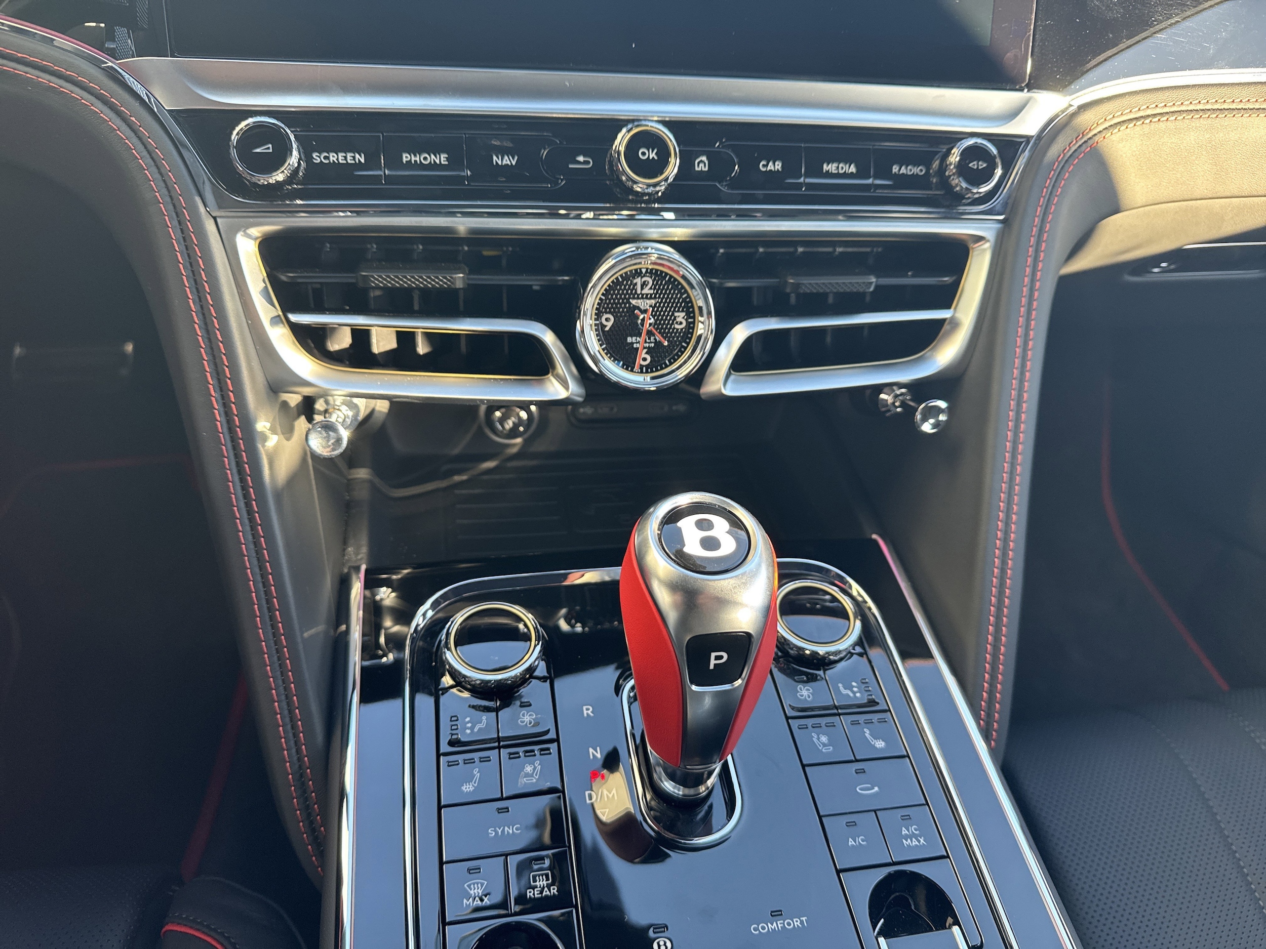 2026 Bentley Flying Spur - Photo 17
