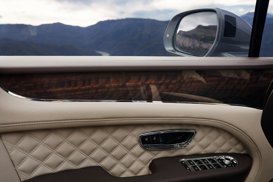 2021-Bentley-Bentayga-V8-Door.jpeg
