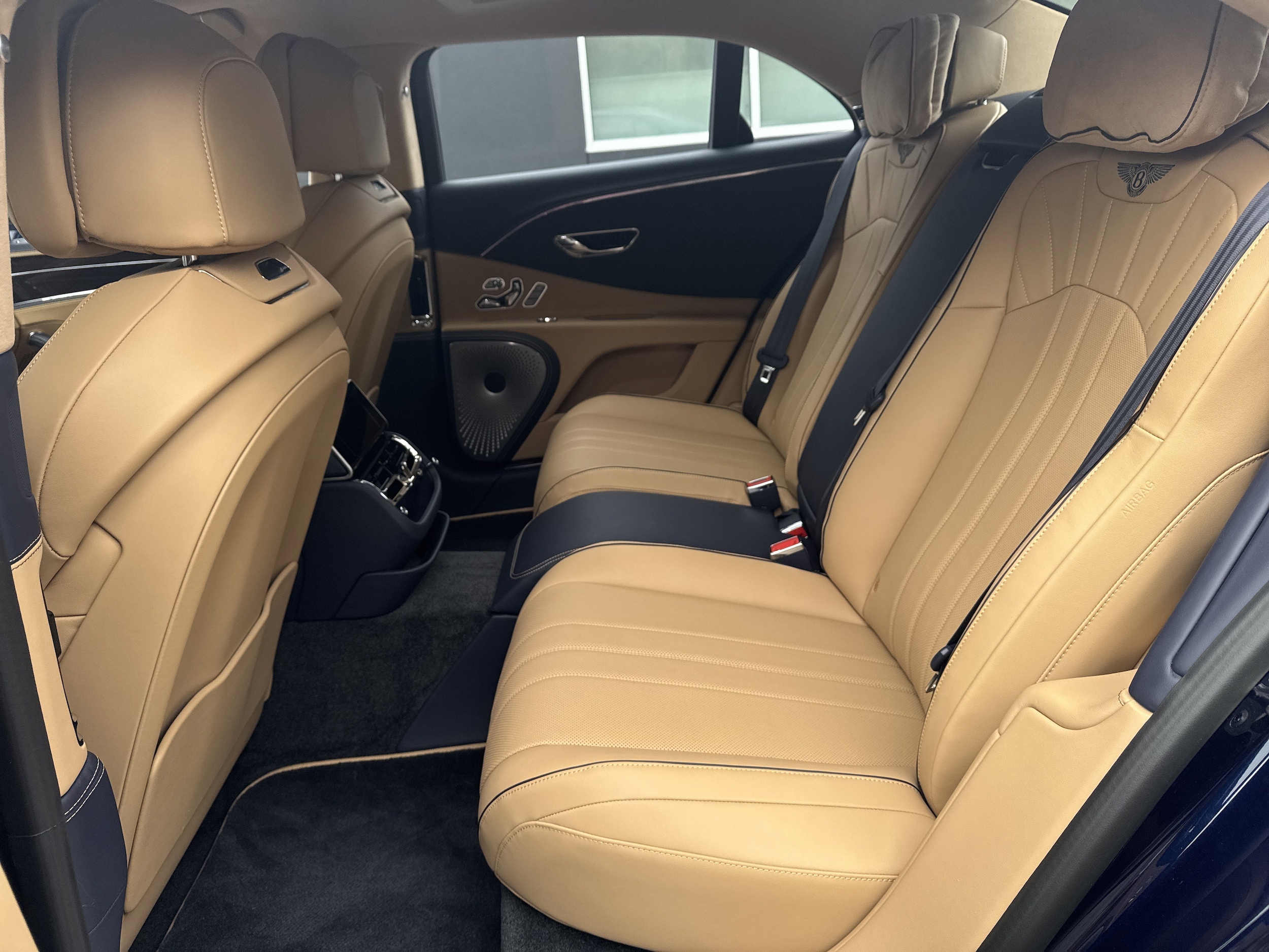 2024 Bentley Flying Spur - Photo 26