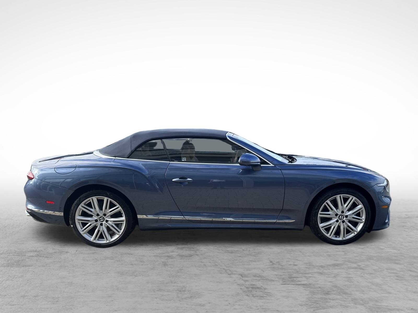 2026 Bentley Continental GTC photo 4