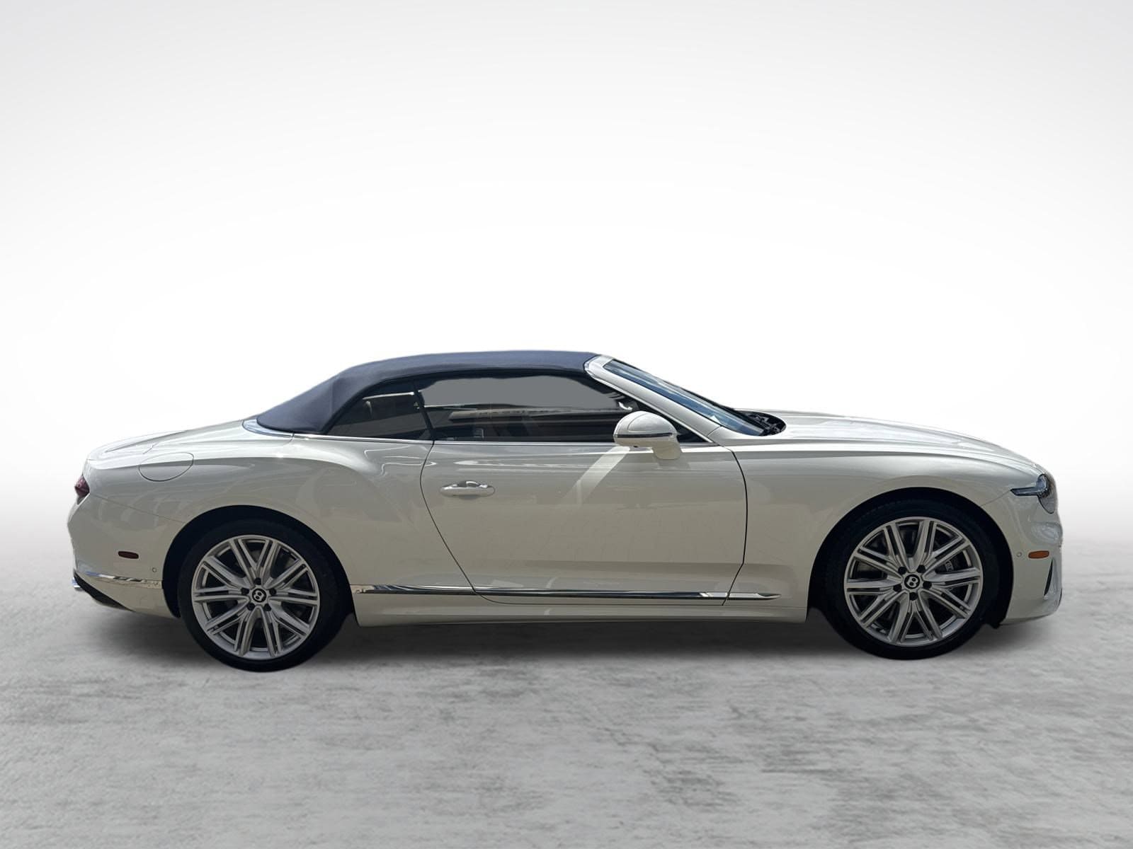 2026 Bentley Continental GTC - Photo 10