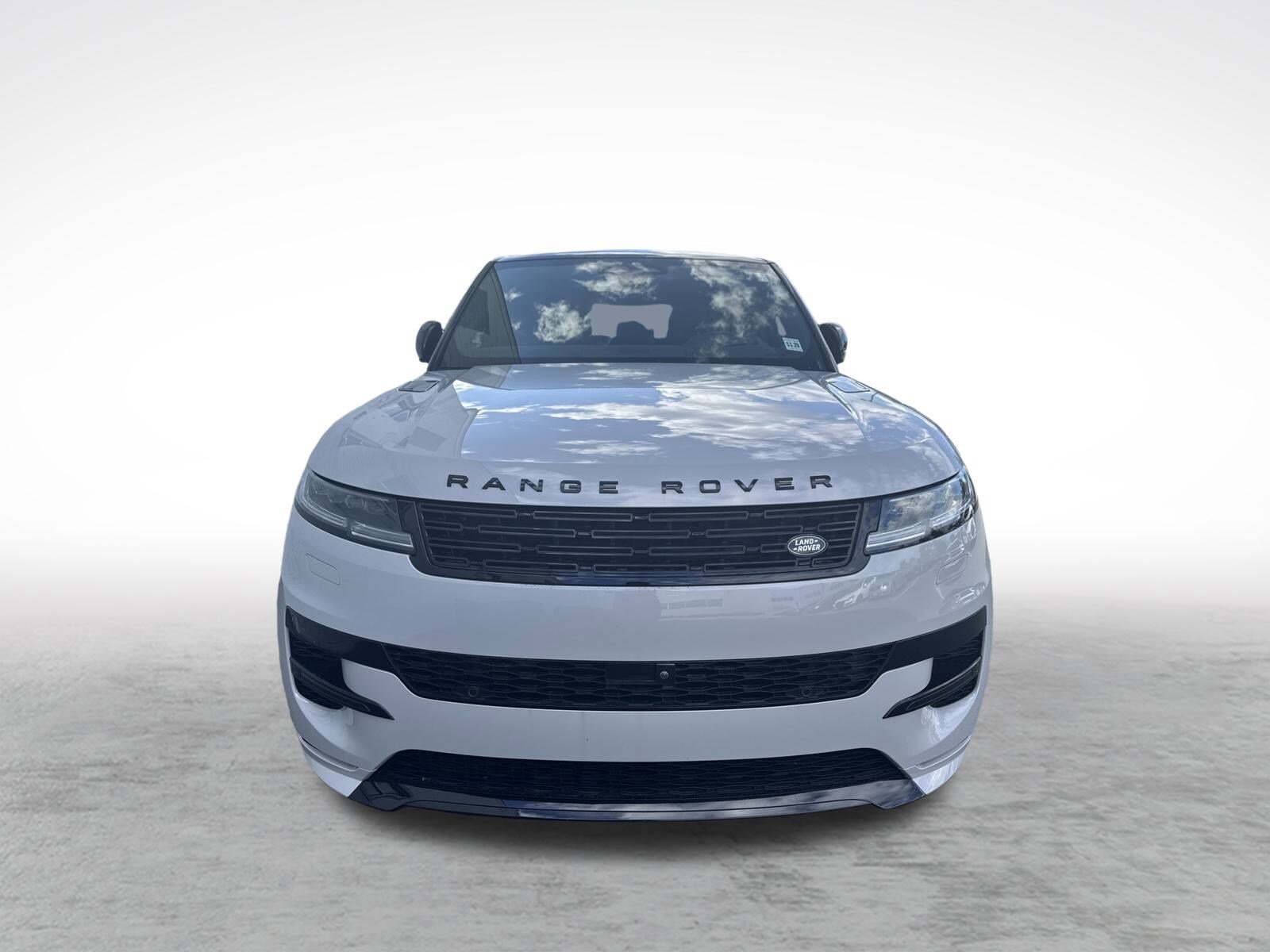 2025 Land Rover Range Rover Sport SE photo 2