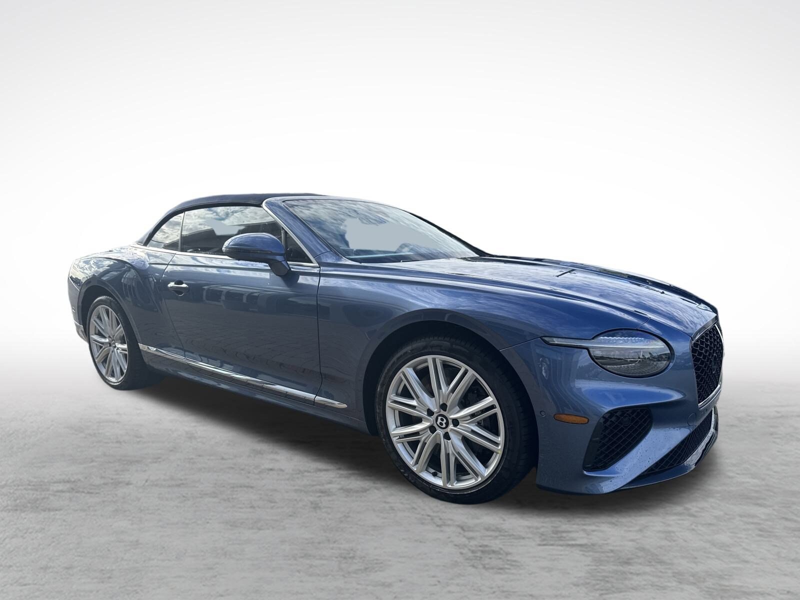 2026 Bentley Continental GTC photo 3