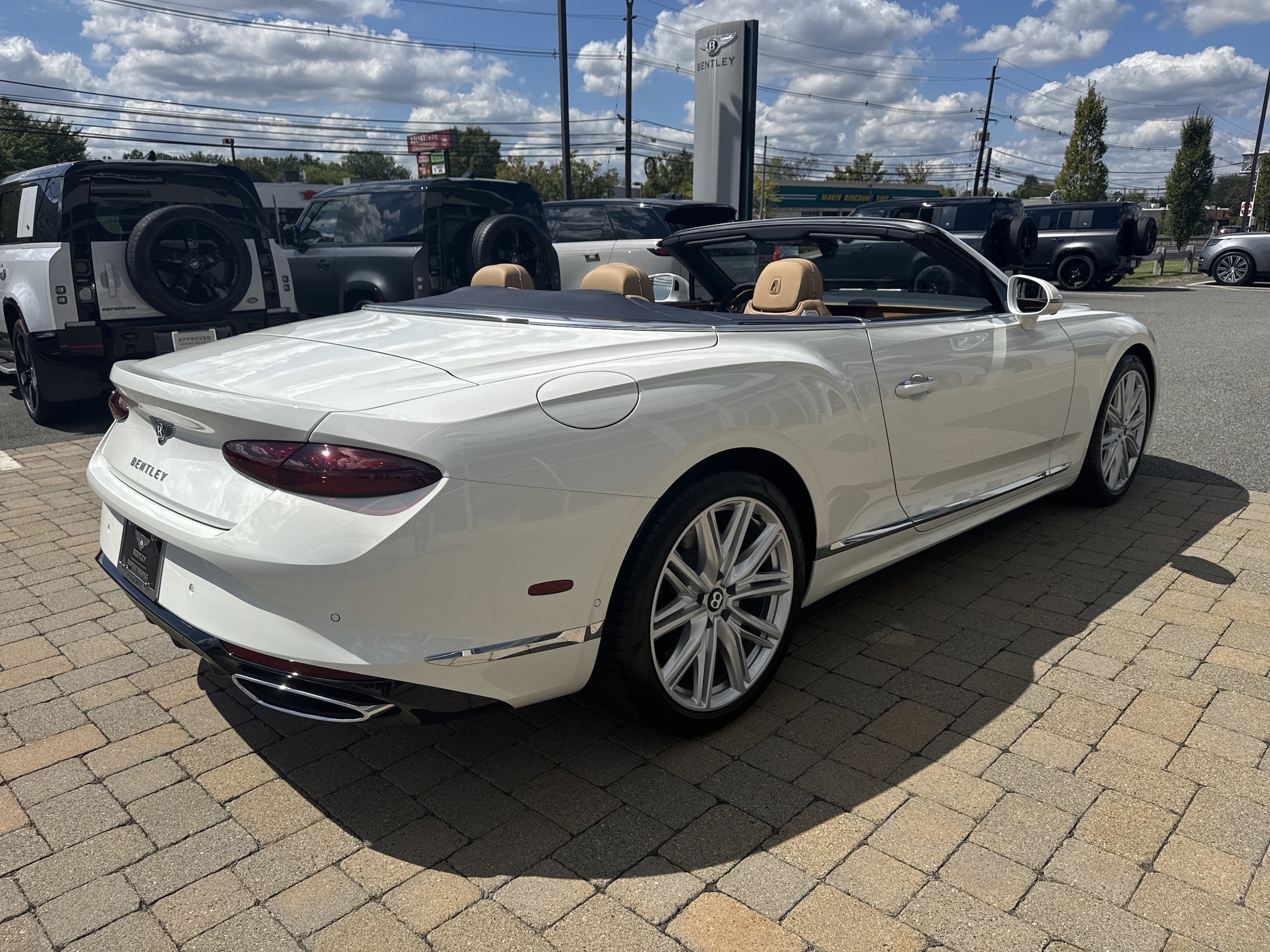 2026 Bentley Continental GTC - Photo 34