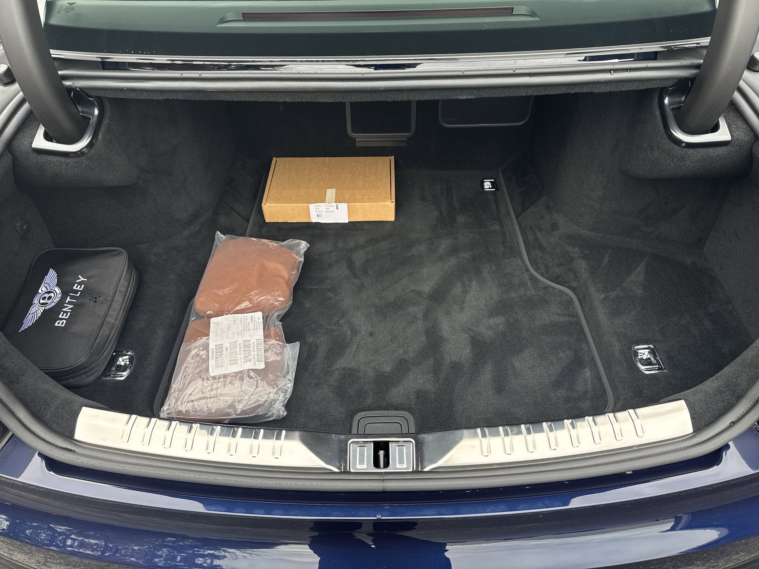 2024 Bentley Flying Spur - Photo 28