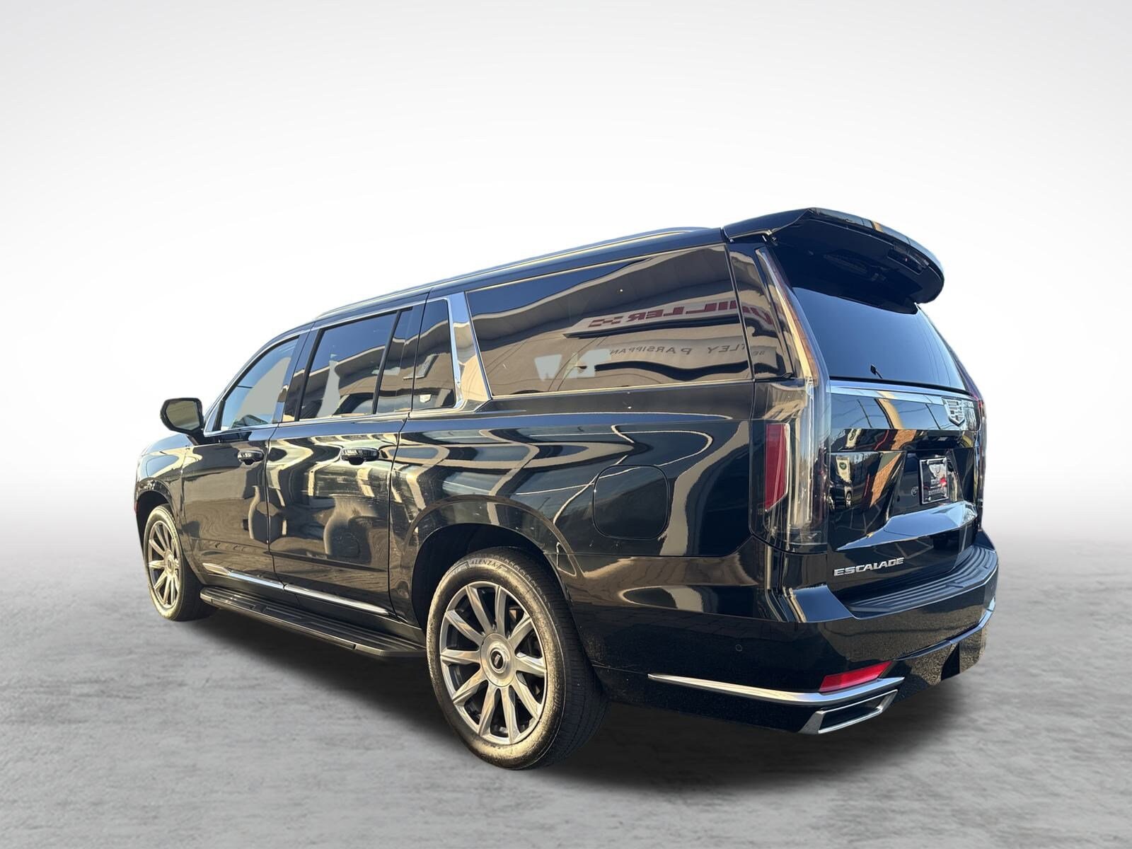 2023 Cadillac Escalade ESV Premium Luxury Platinum photo 3