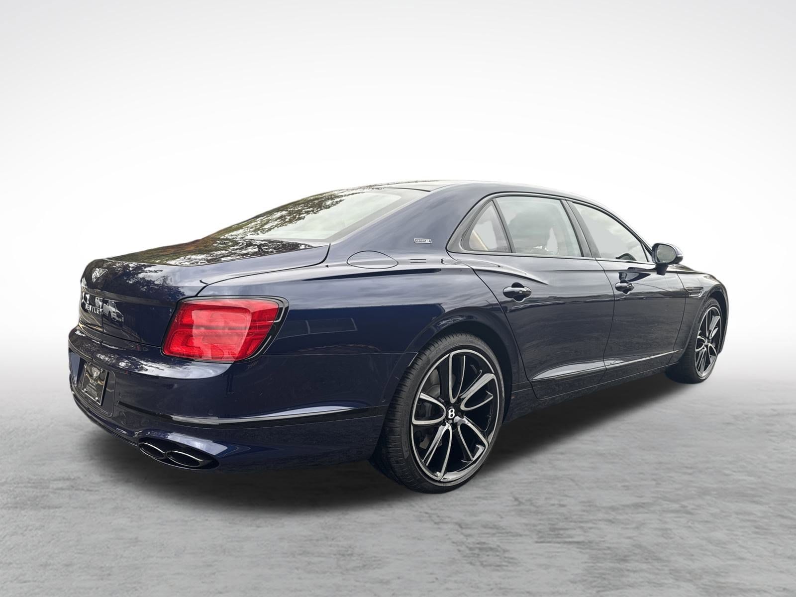 2024 Bentley Flying Spur - Photo 11