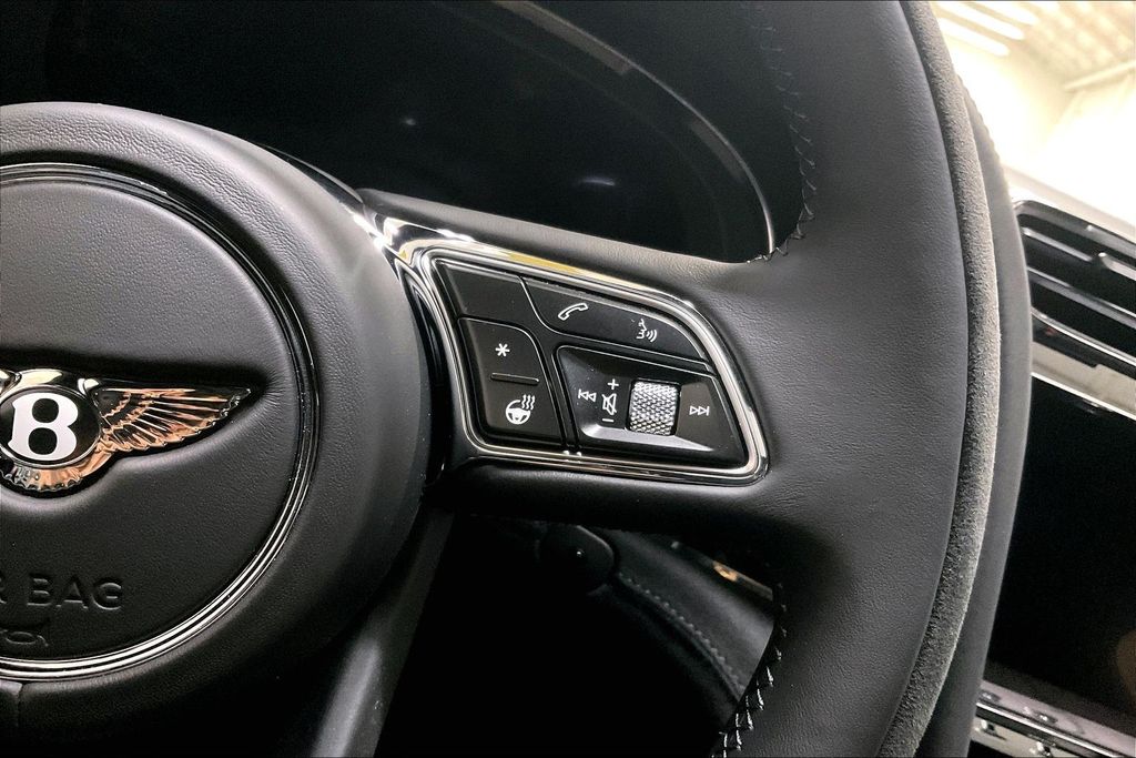 2026 Bentley Bentayga Speed - Photo 23