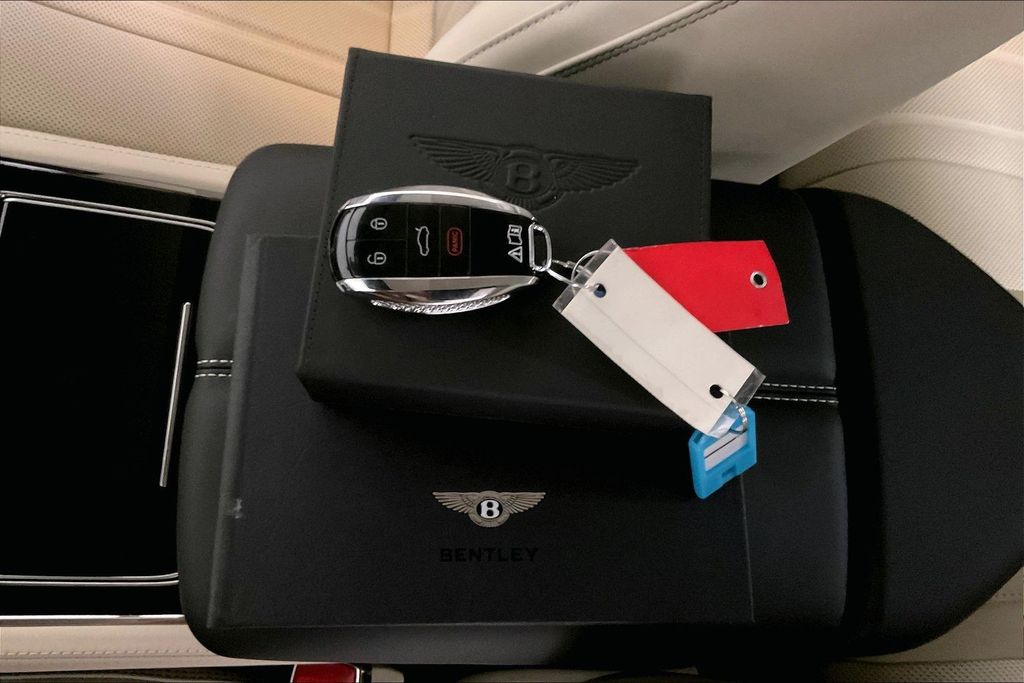 2026 Bentley Continental GTC Base - Photo 34