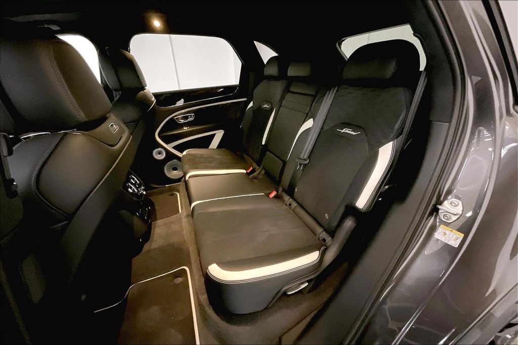 2026 Bentley Bentayga Speed - Photo 25