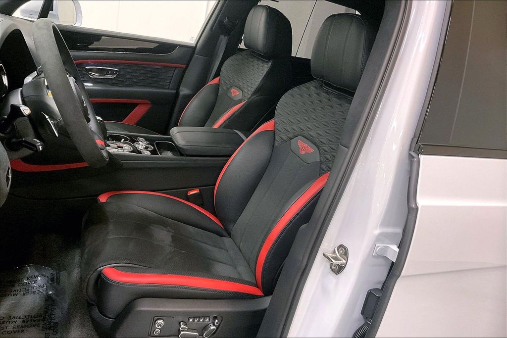 2026 Bentley Bentayga Speed - Photo 8