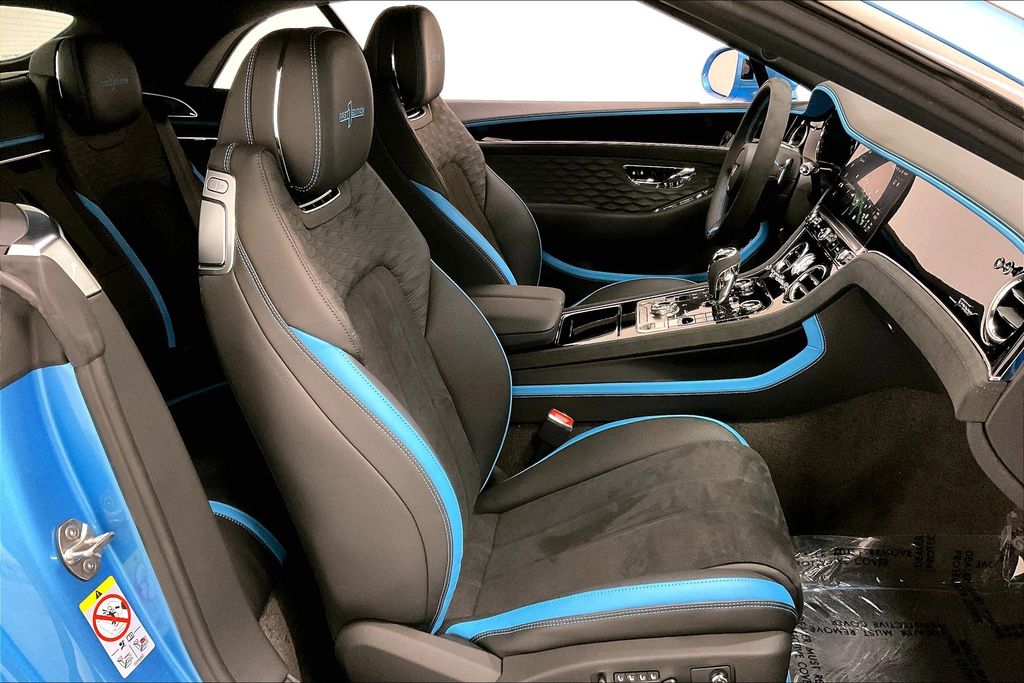 2025 Bentley Continental GTC Speed - Photo 14