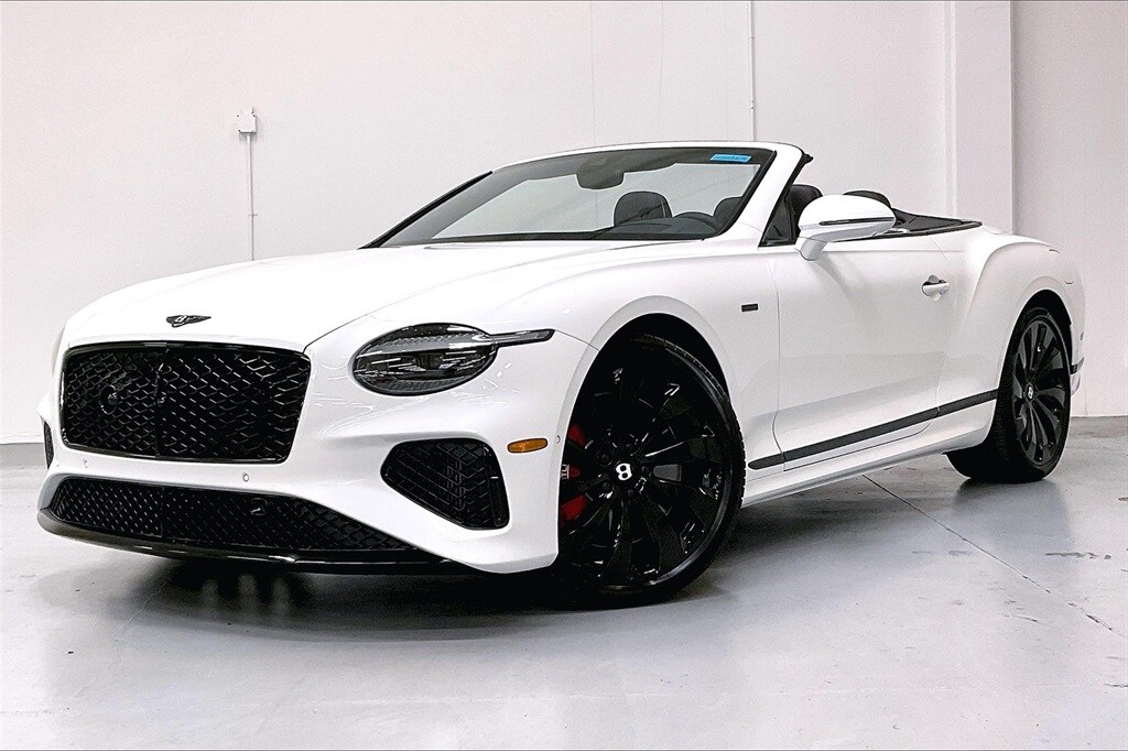 2025 Bentley Continental GT Black Edition photo 3