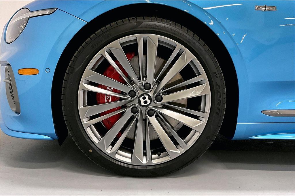 2025 Bentley Continental GTC Speed - Photo 17