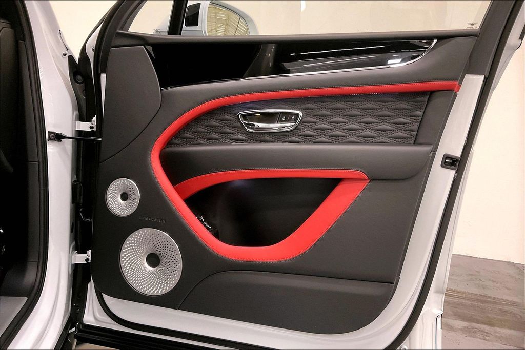 2026 Bentley Bentayga Speed - Photo 33