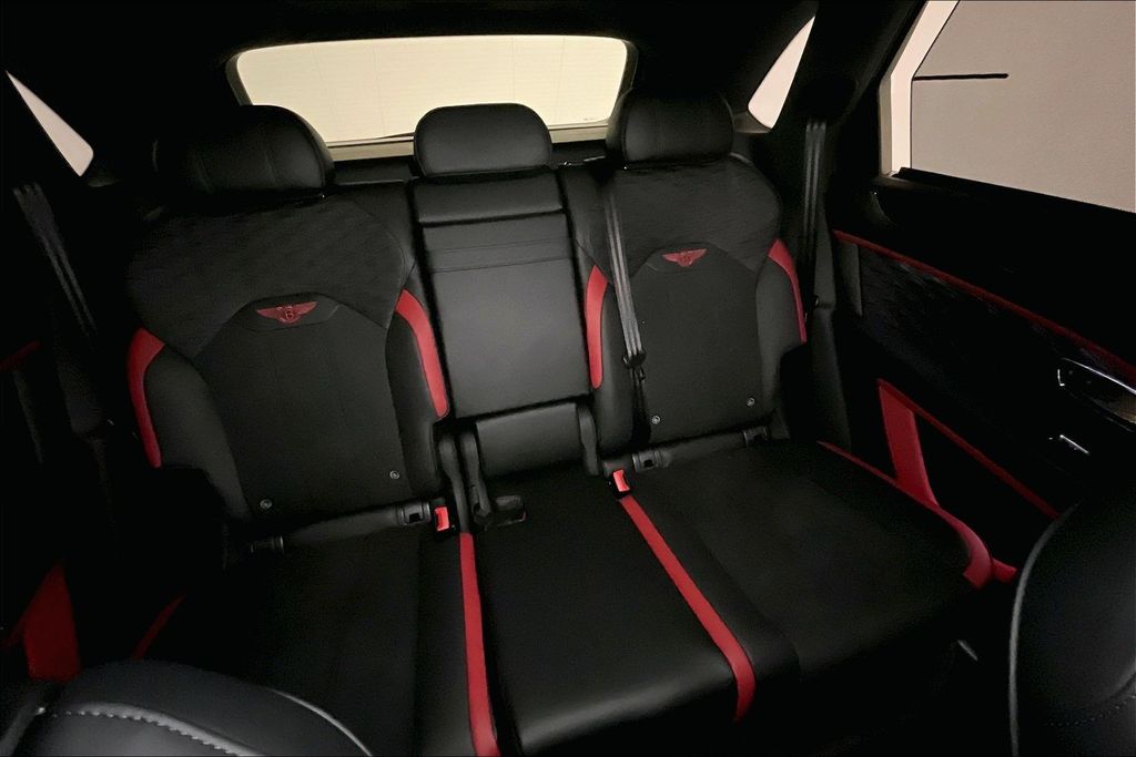 2026 Bentley Bentayga Speed - Photo 32
