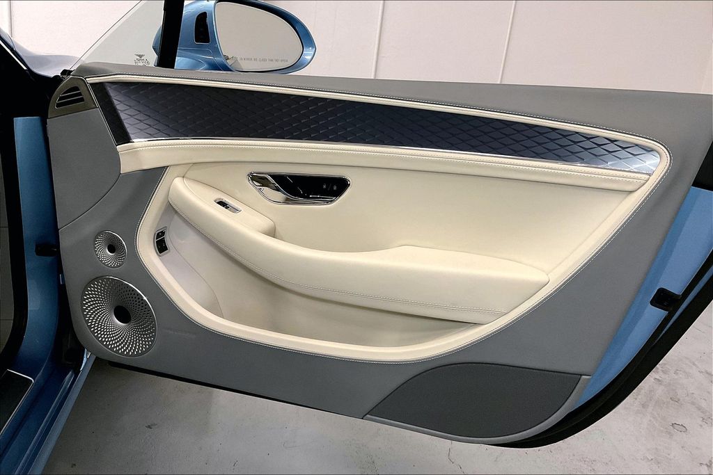 2026 Bentley Continental GTC Base - Photo 32