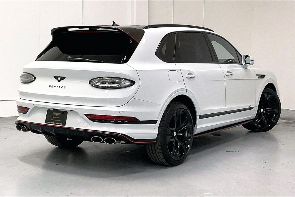 2026 Bentley Bentayga Speed - Photo 4