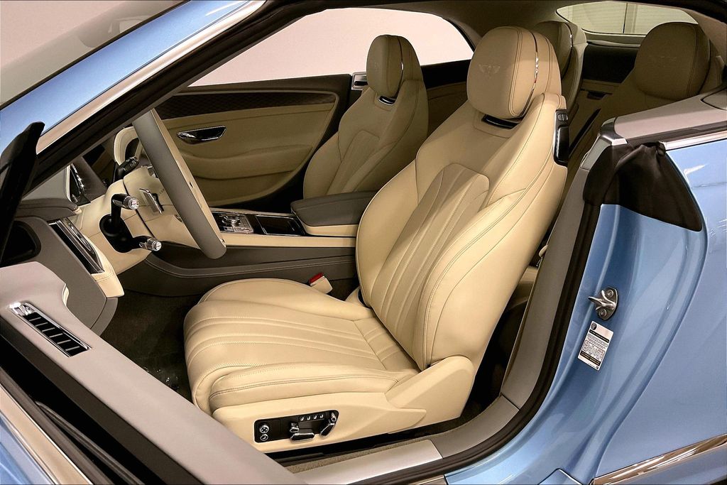 2026 Bentley Continental GTC Base - Photo 8