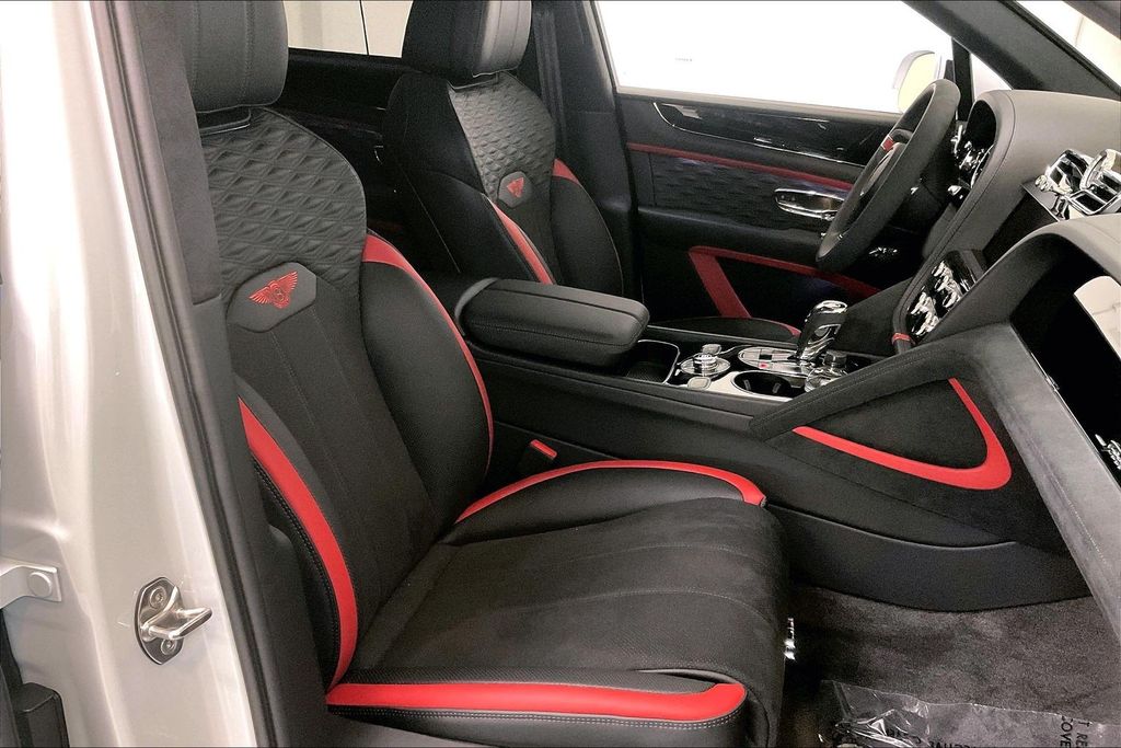 2026 Bentley Bentayga Speed - Photo 14