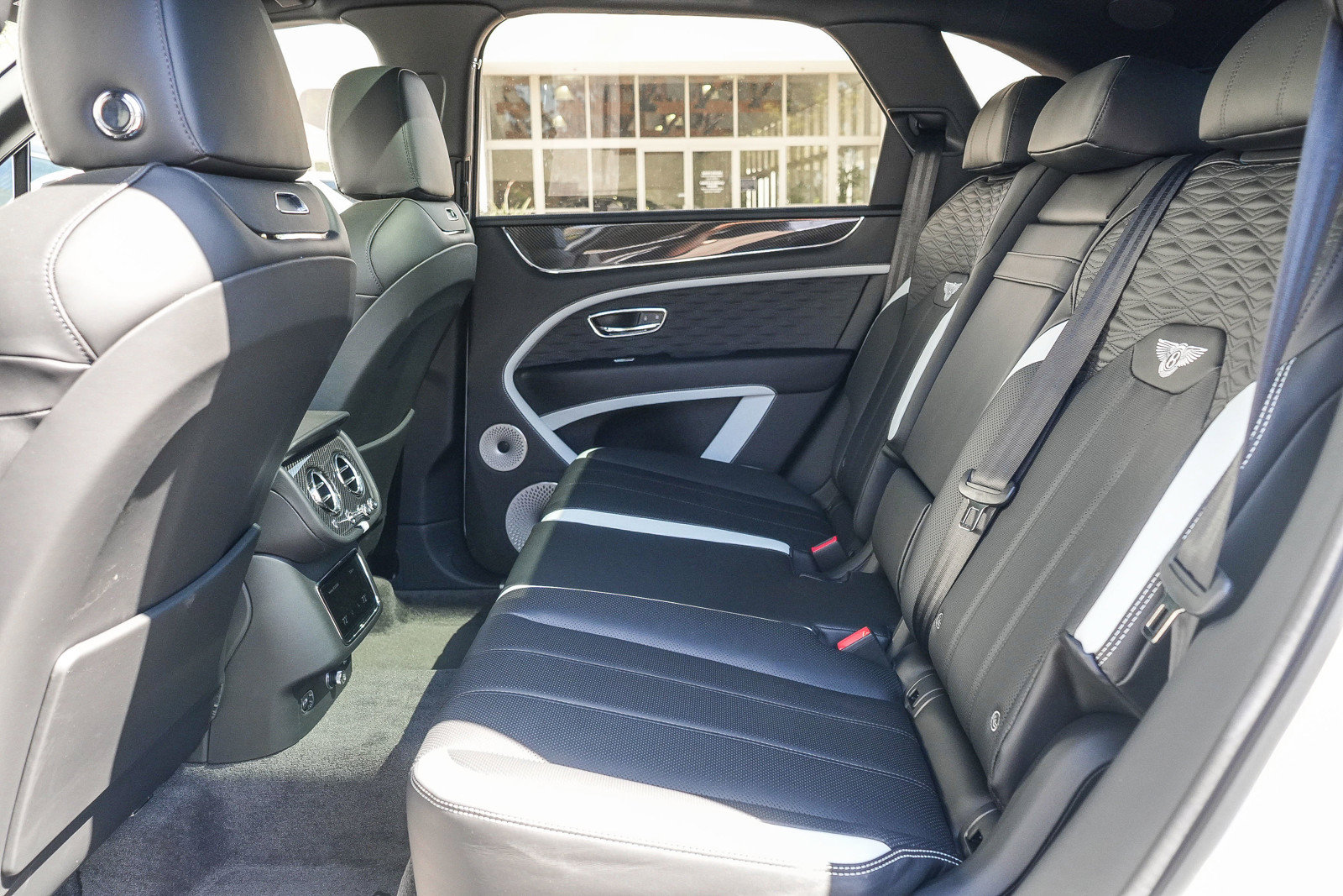 2026 Bentley Bentayga Speed - Photo 21