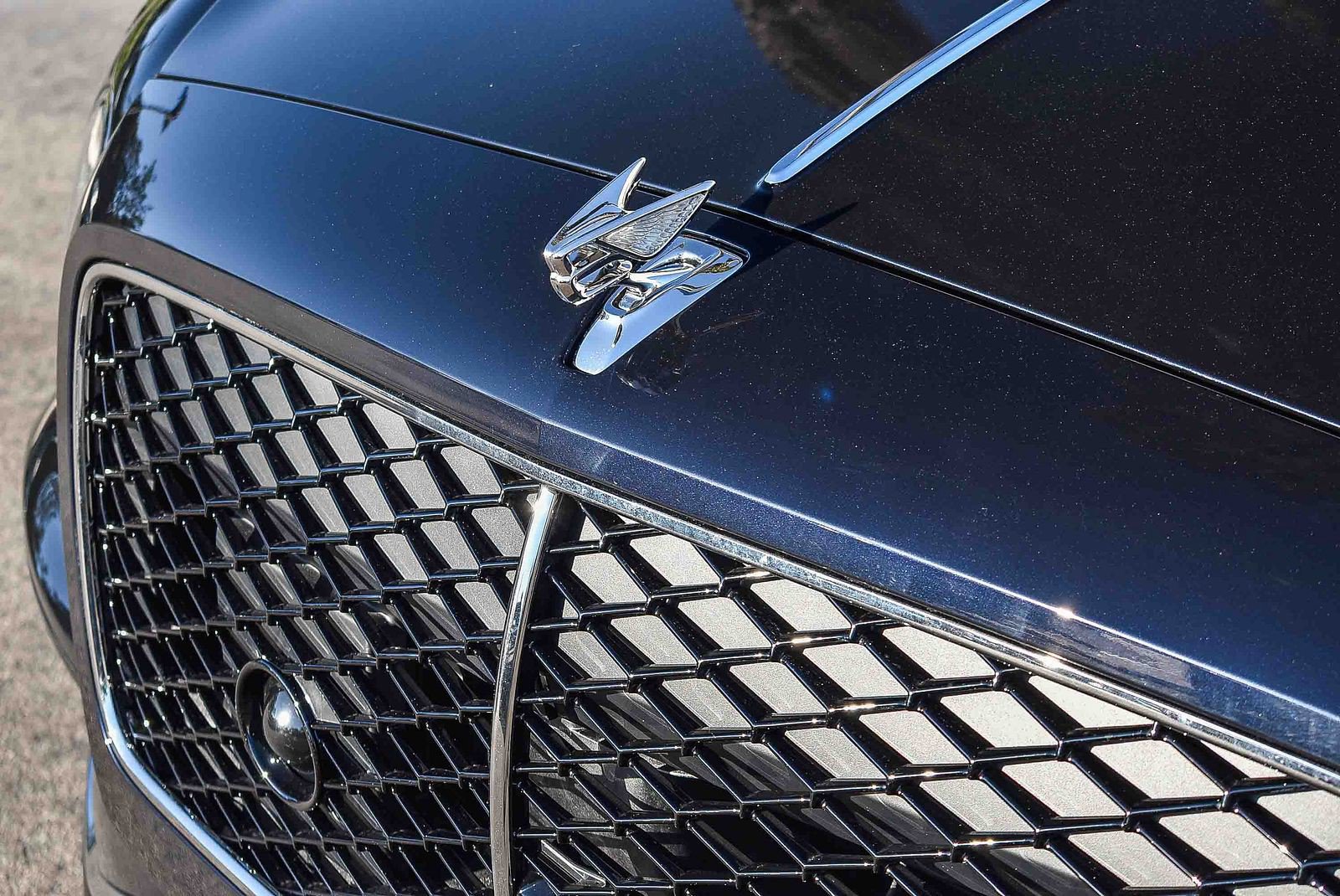 2026 Bentley Flying Spur - Photo 12