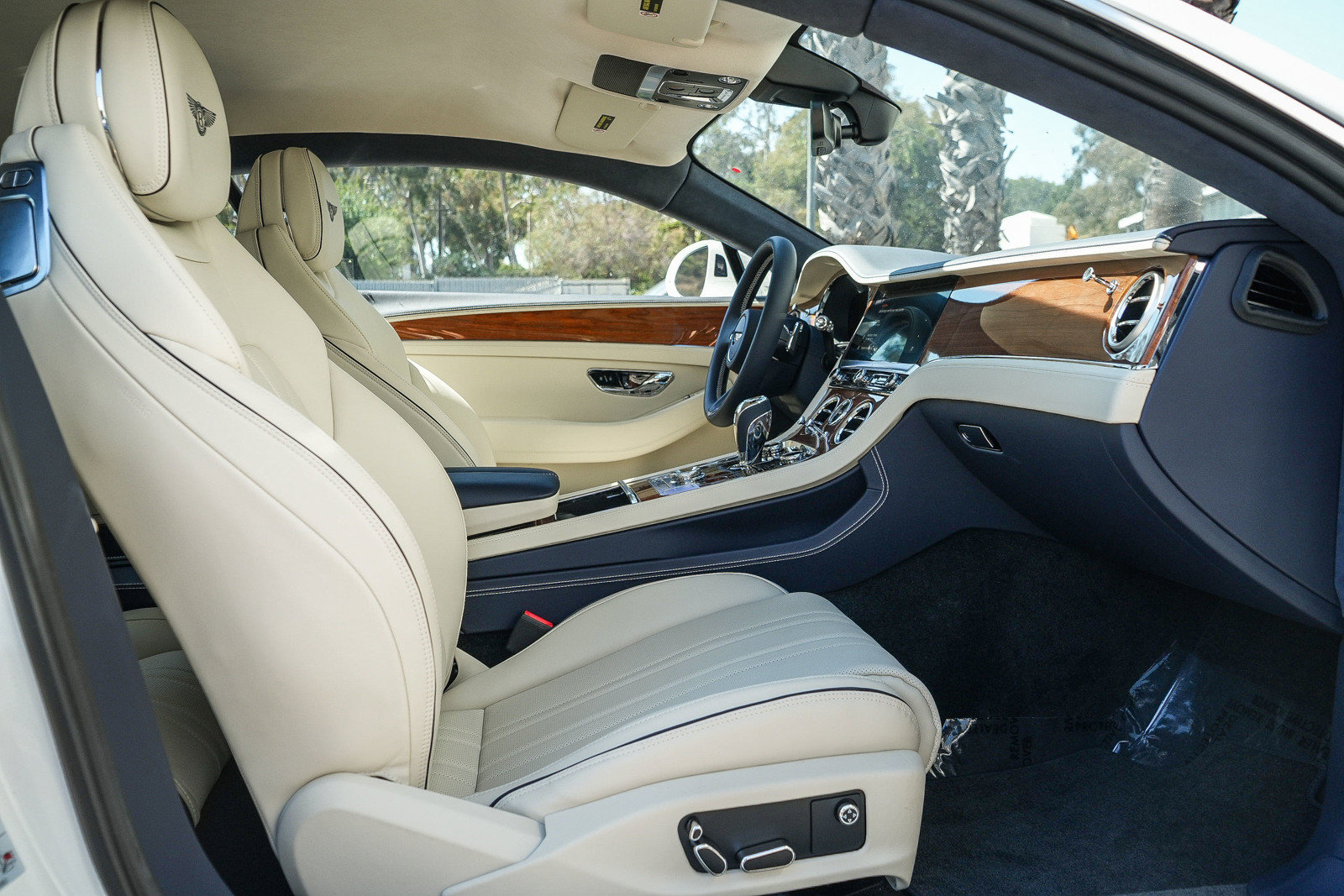 2026 Bentley Continental GT - Photo 18
