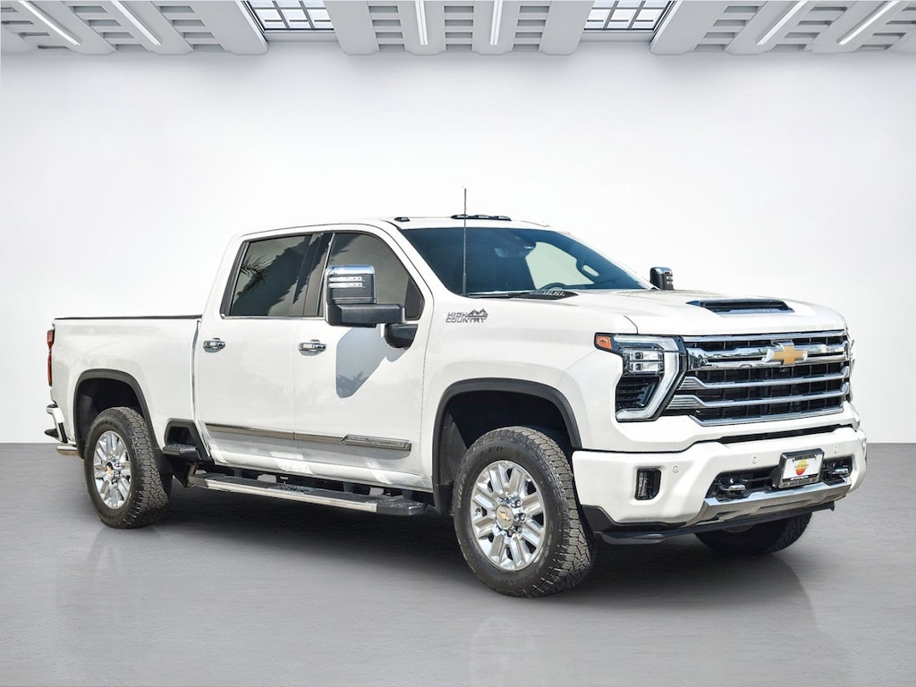 Used 2025 Chevrolet Silverado 2500HD High Country 4WD Crew Cab 159 High Country