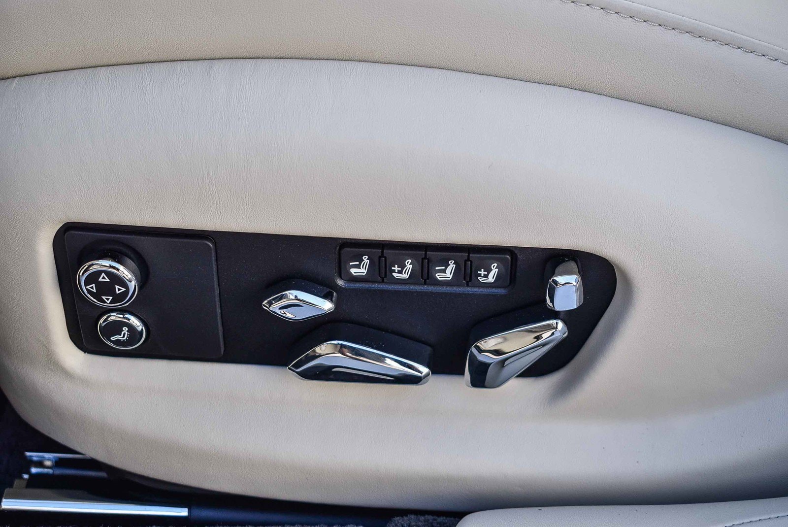 2026 Bentley Flying Spur - Photo 22
