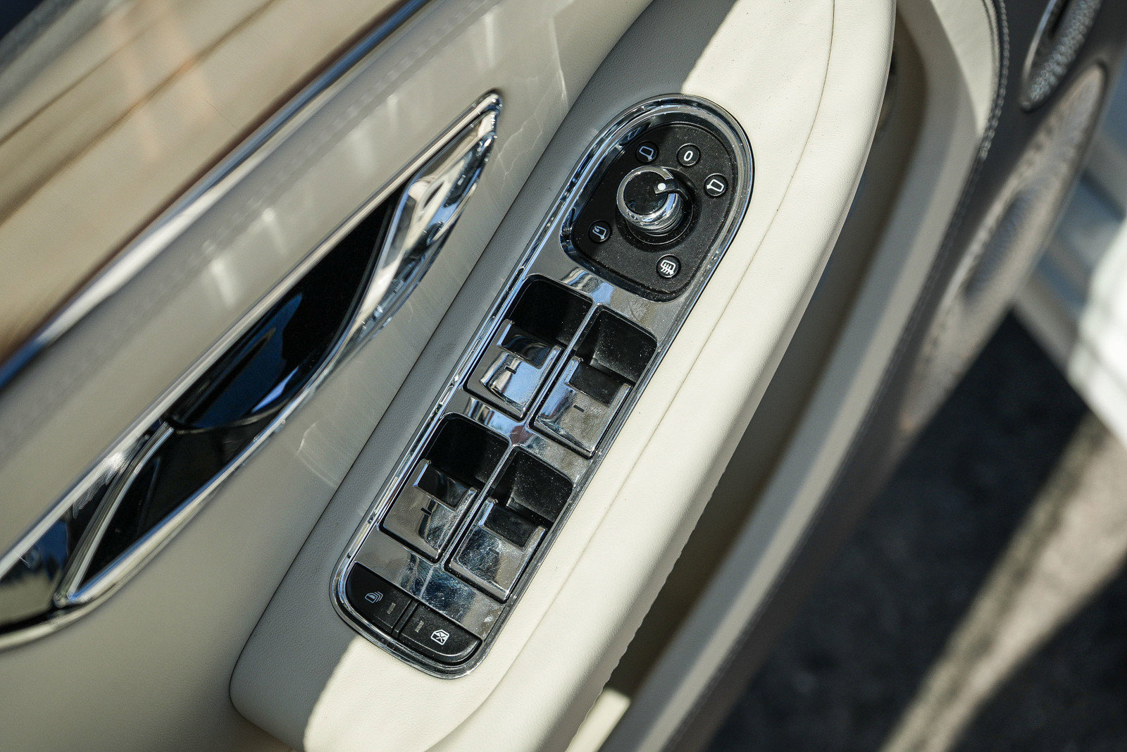 2026 Bentley Continental GT - Photo 22