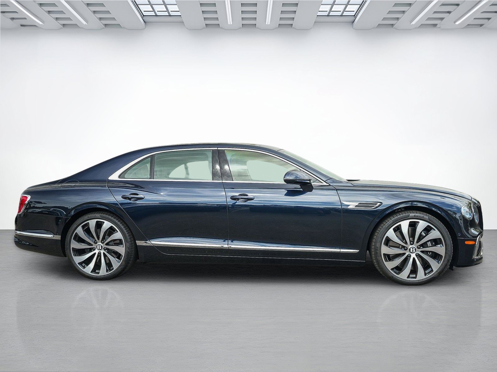 2026 Bentley Flying Spur - Photo 5