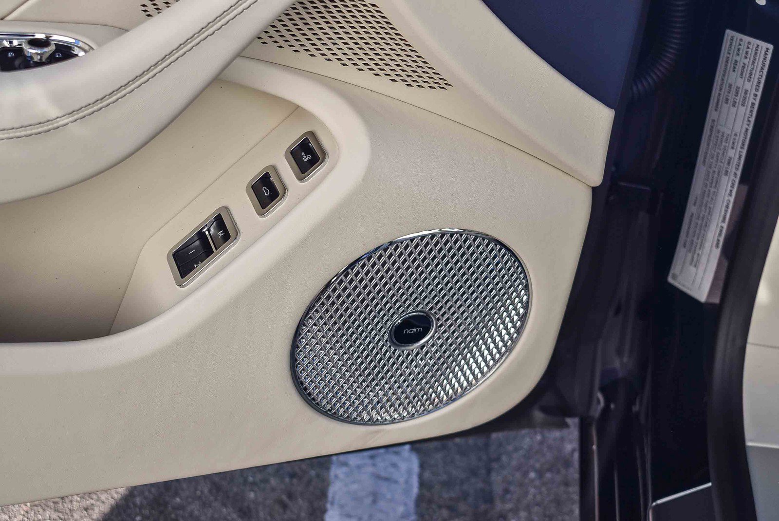 2026 Bentley Flying Spur - Photo 21