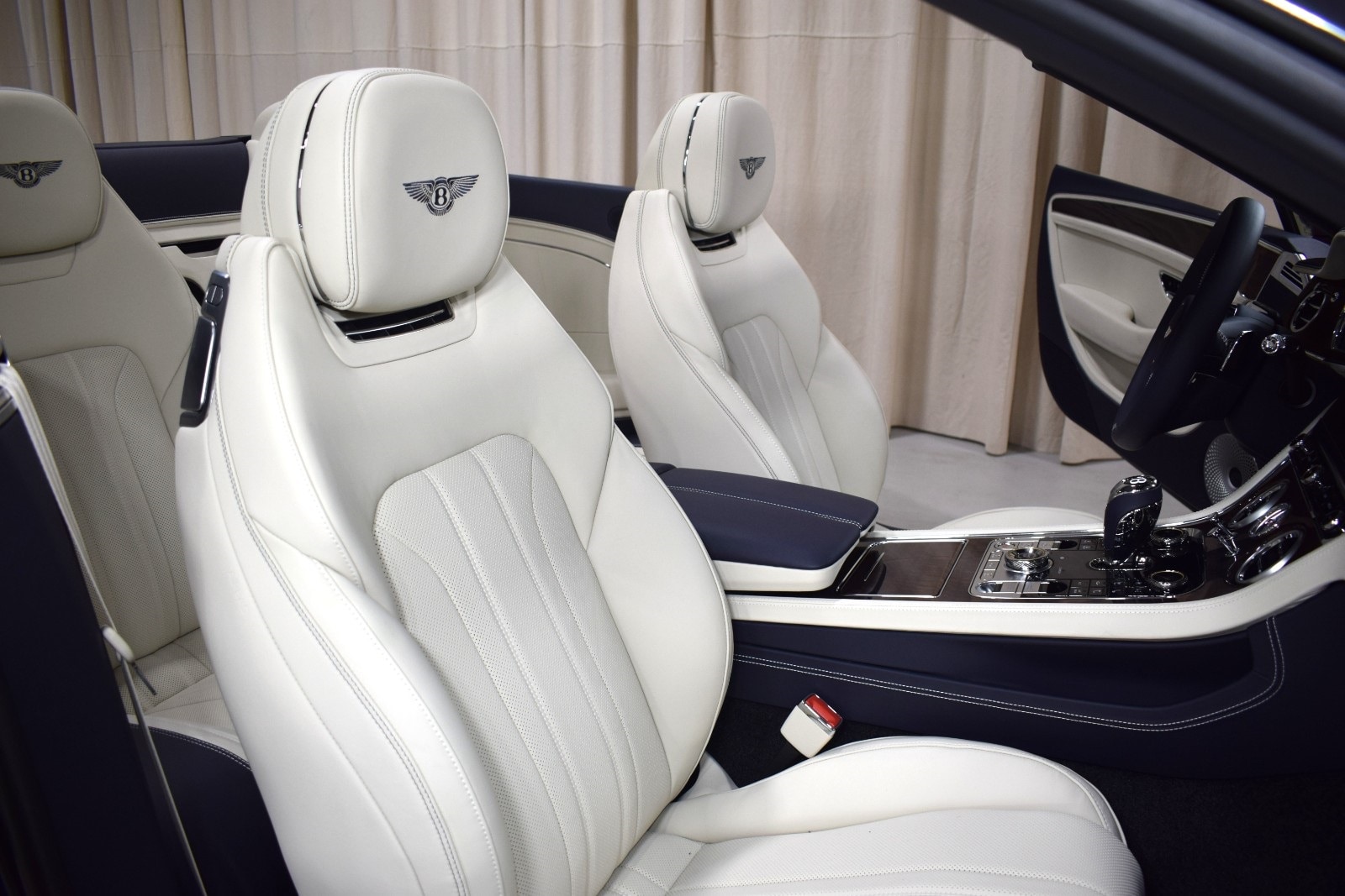2026 Bentley Continental GTC Base - Photo 23