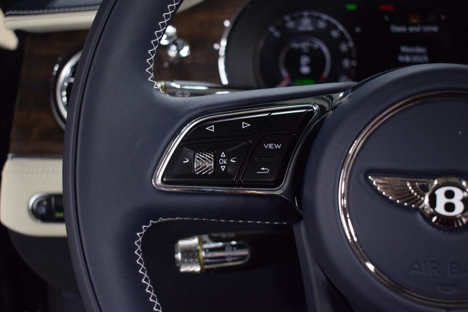 2026 Bentley Continental GTC Base - Photo 27