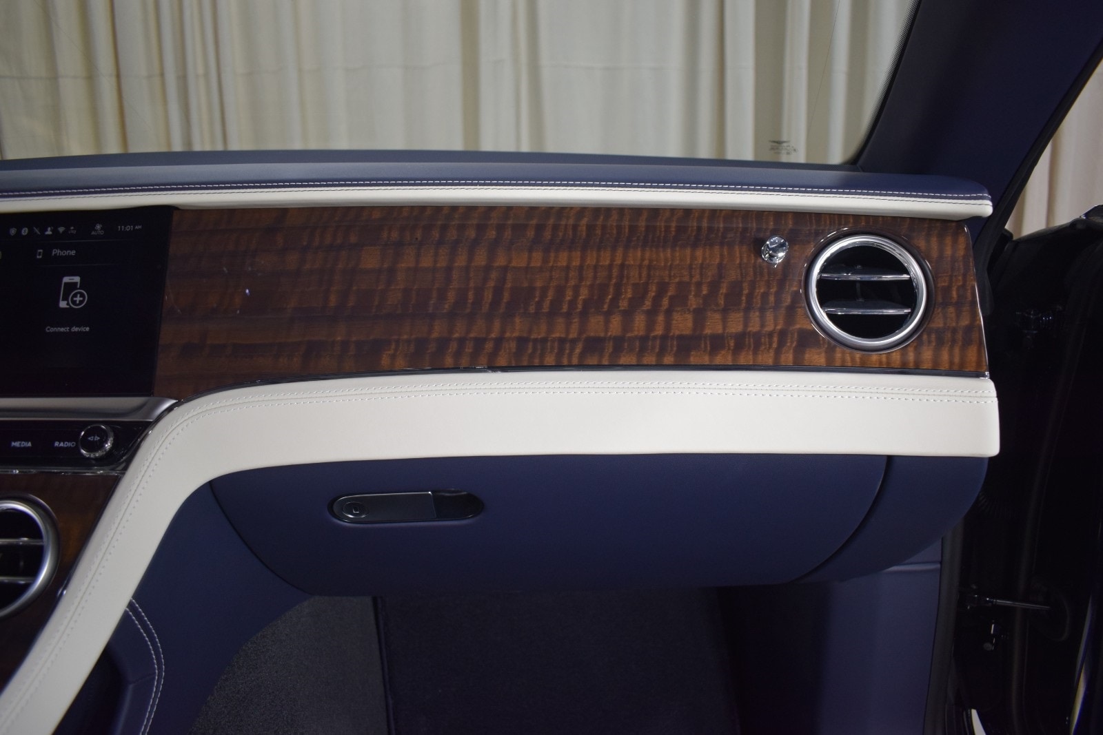 2026 Bentley Continental GTC Base - Photo 25