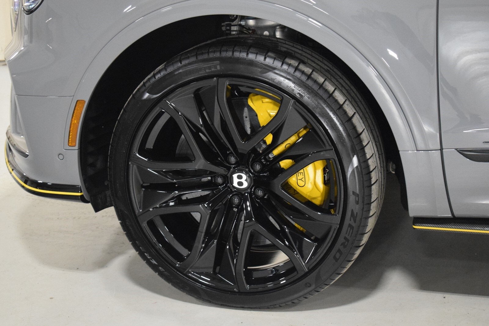 2026 Bentley Bentayga Speed - Photo 17