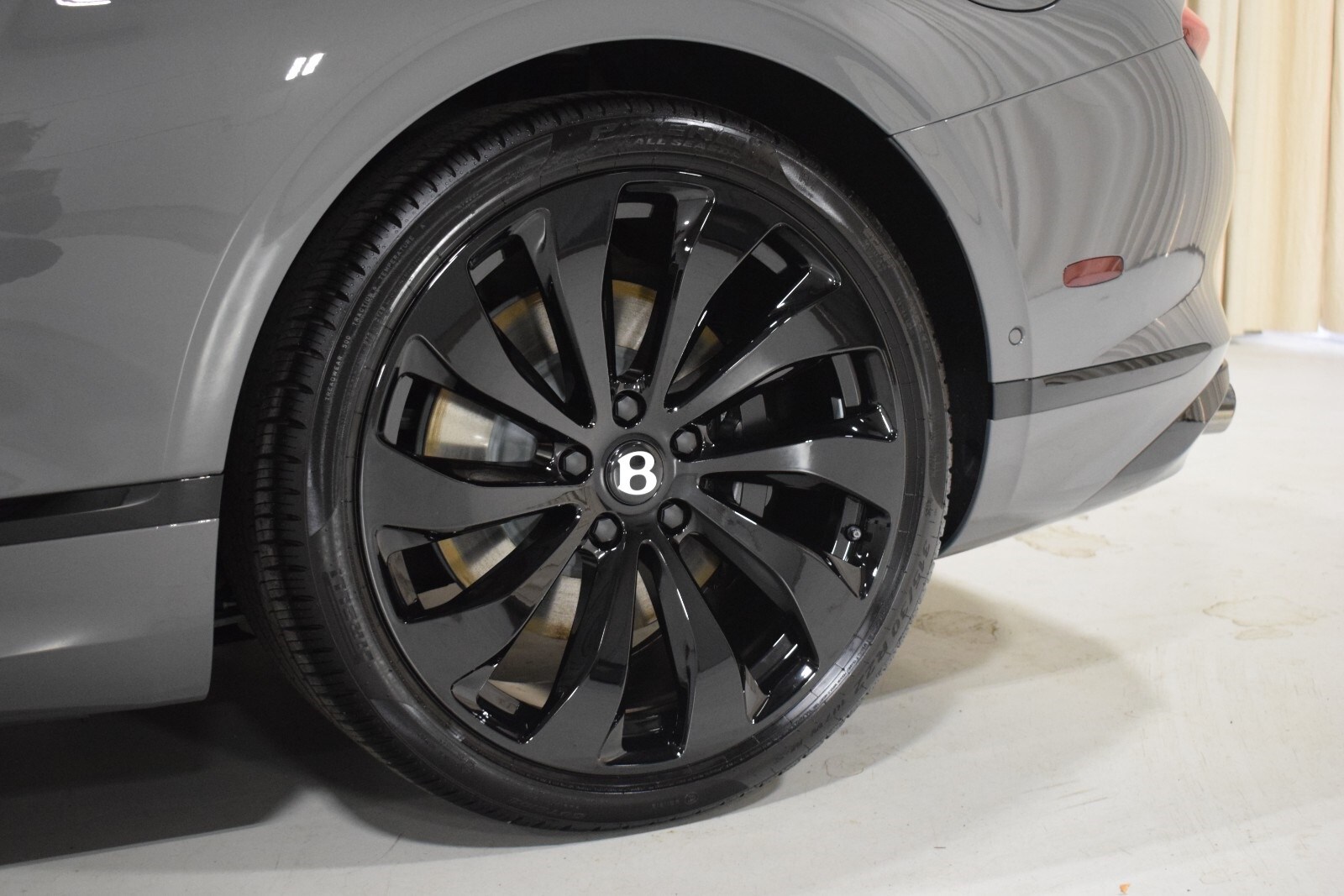 2026 Bentley Continental GT Base - Photo 18