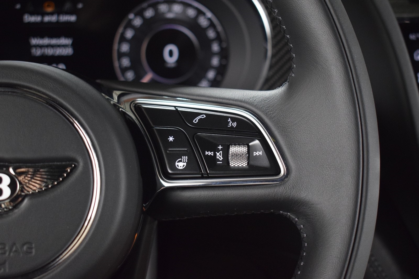2026 Bentley Bentayga Speed - Photo 29
