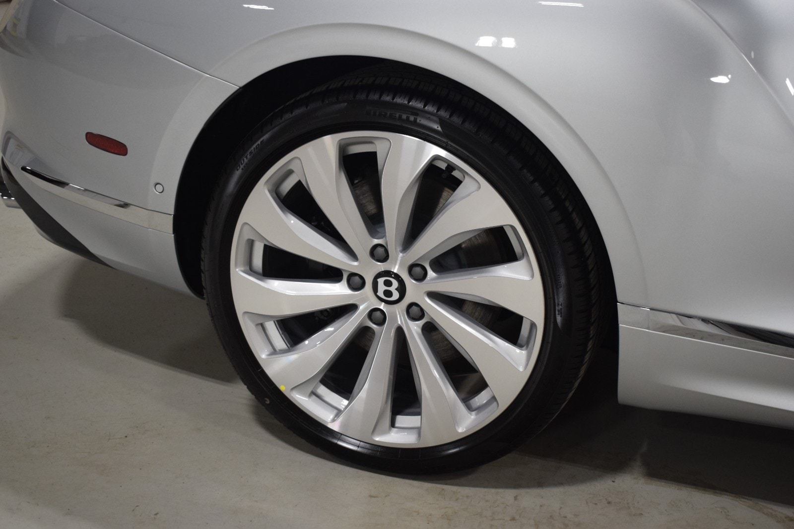 2026 Bentley Continental GTC Base - Photo 6