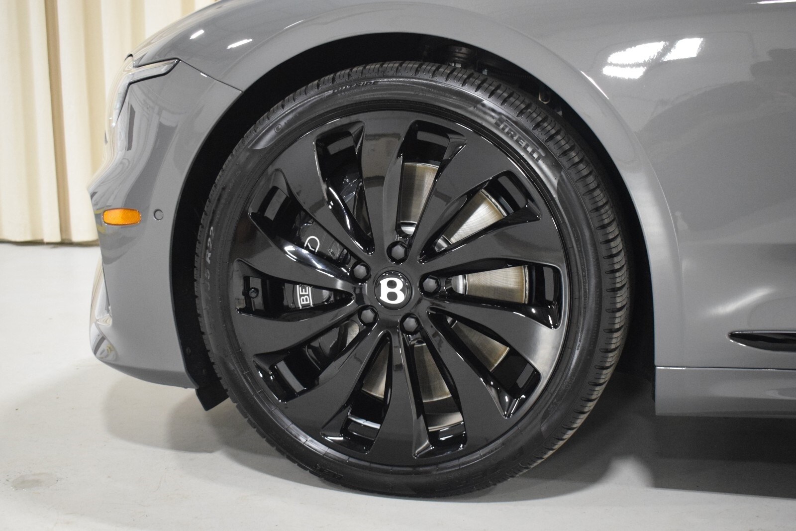 2026 Bentley Continental GT Base - Photo 17