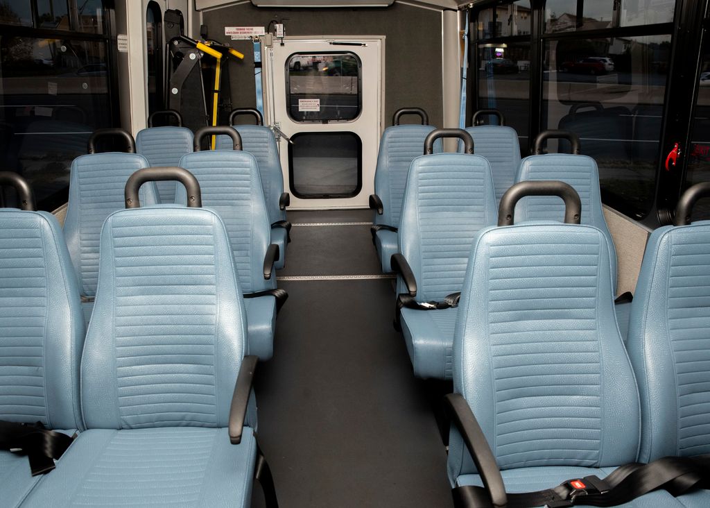 2014 Ford E-Series Cutaway Base - Photo 17
