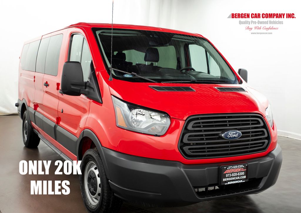 2016 Ford Transit XL's photo