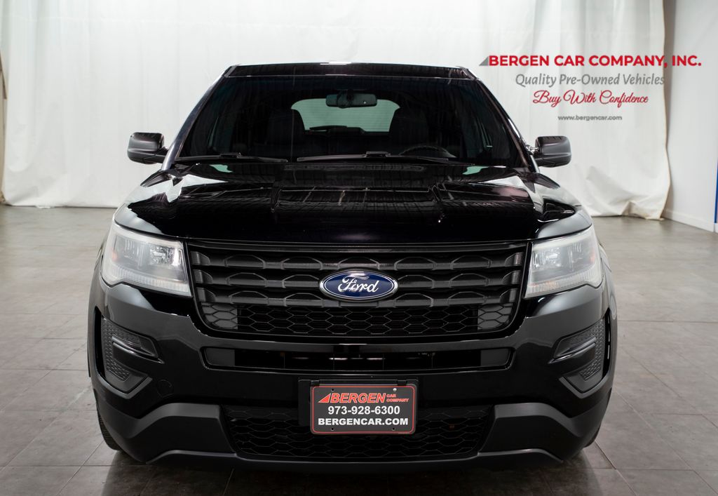 2017 Ford Explorer photo 2