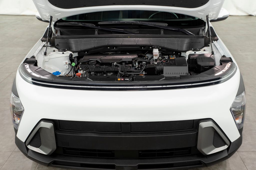 2024 Hyundai Kona SEL photo 2