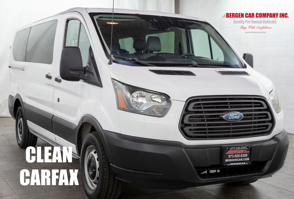 2018 Ford Transit Wagon XL's photo