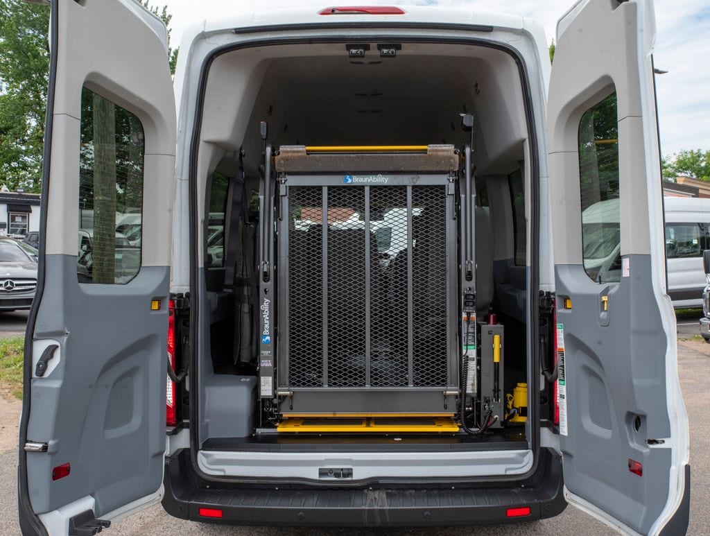 2017 Ford Transit's photo