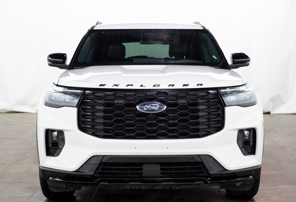 Used 2025 Ford Explorer ST-Line SUV