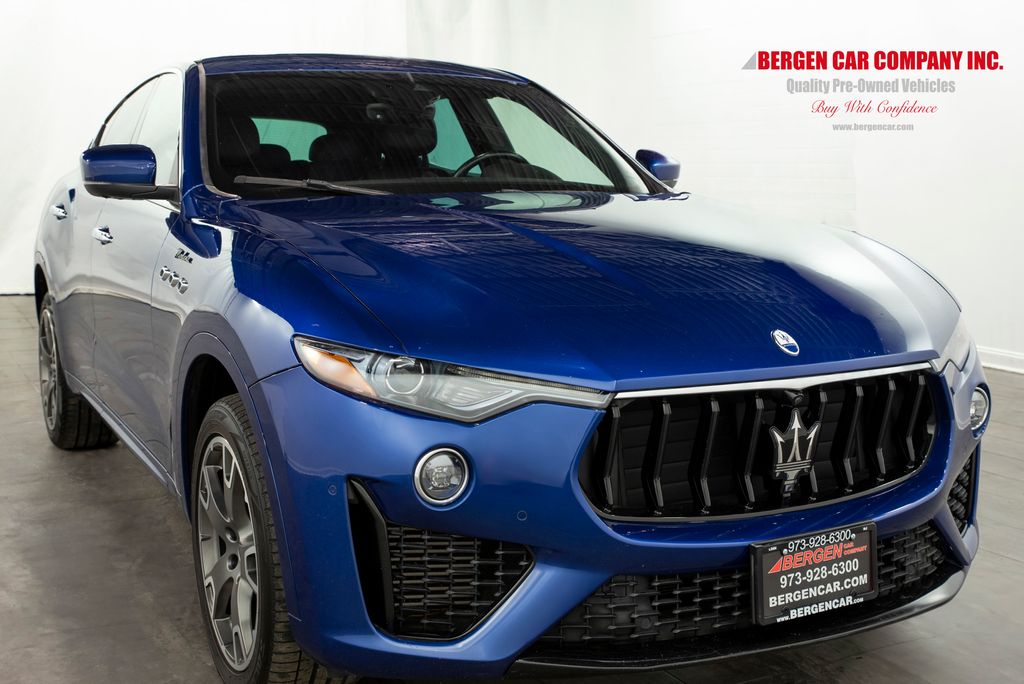 2023 Maserati Levante Modena's photo