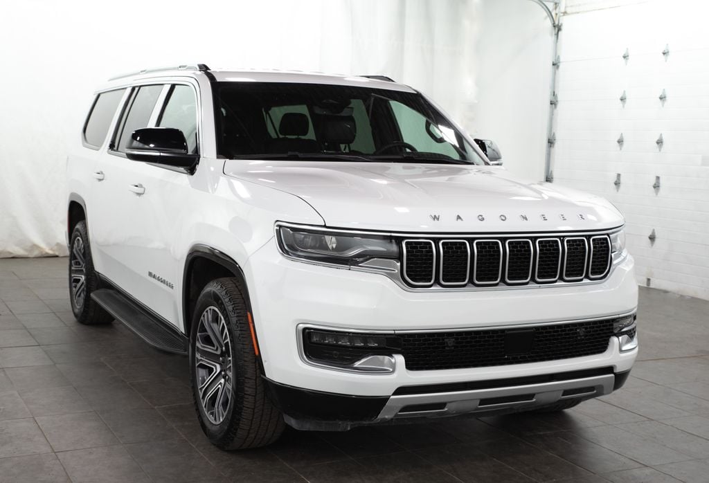2024 Jeep Wagoneer L's photo